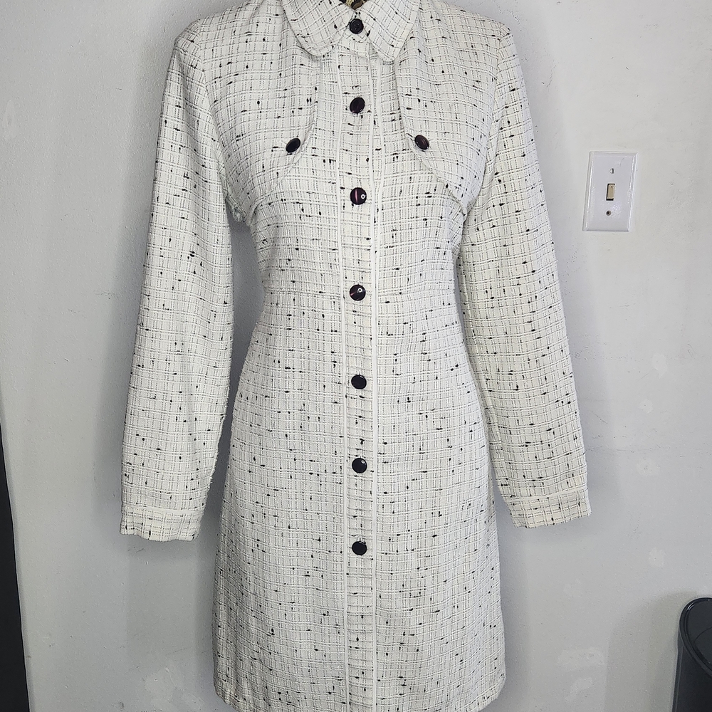 VINTAGE White Tweed Long Sleeve Button Up Coat
